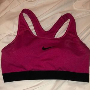 pink nike sports bra